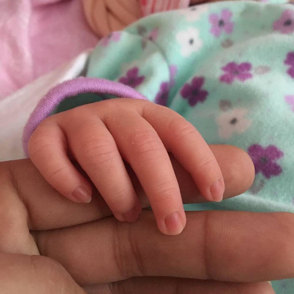 Meet your Posher, Hira